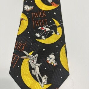 Looney‎ Tunes Halloween Necktie Bugs Bunny Sylvester Daffy Duck Twick or Tweet